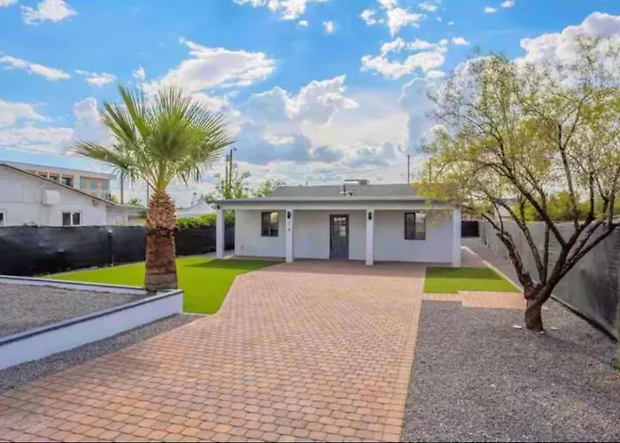 Affordable Modern Near Airport! Private Az Ferienhaus