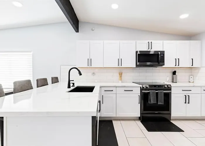 Ferienhaus Affordable Modern Near Airport! Private Az *