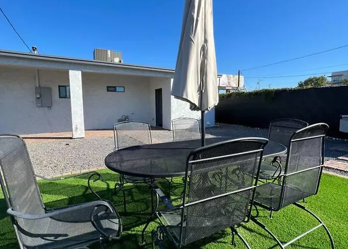 Affordable Modern Near Airport! Private Az *