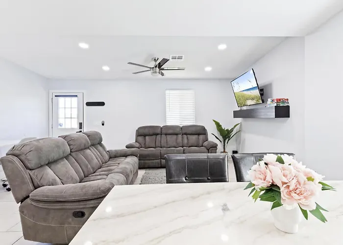 Affordable Modern Near Airport! Private Az * Phoenix
