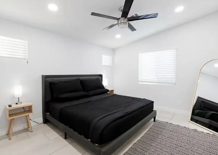 Affordable Modern Near Airport! Private Az * Phoenix